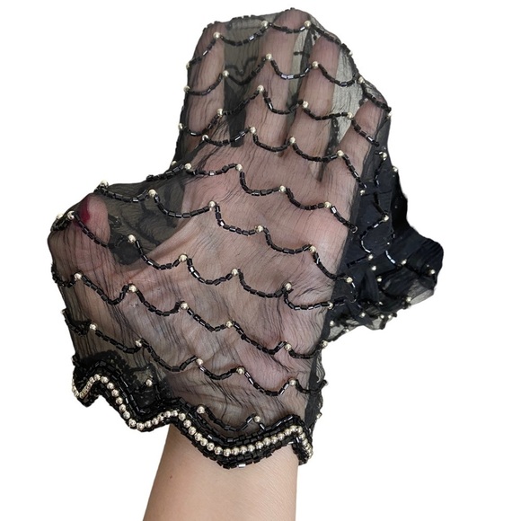 NWT Laurence Kazar Vintage Sequin Beaded Silk Top Black Gold - Picture 6 of 8